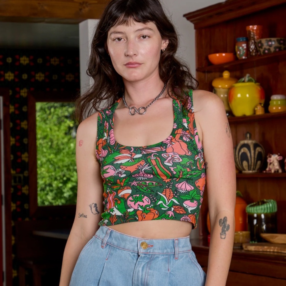 NWOT Big Bud Press Kitchen Print Cropped Tank Top